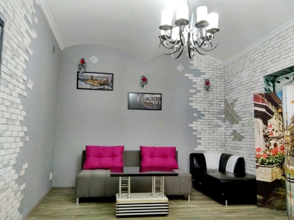 Апартаменты Apartment on Golovna street - center Черновцы-31